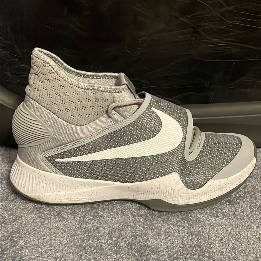 Nike Zoom Hyperrev Men's Wolf Grey/White Basketball Shoes